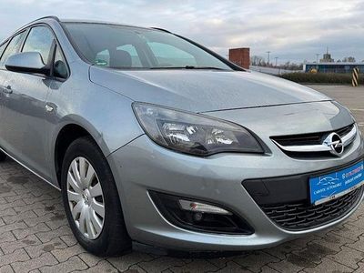Gebraucht Opel Astra Selection 136 PS (100 kW) 2014 Silber Kombi