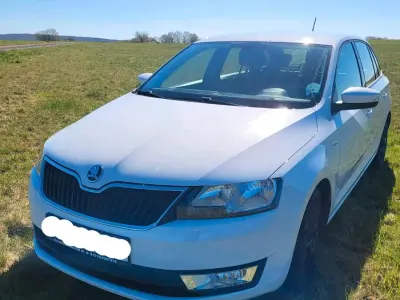 Gebraucht Skoda Rapid 90 PS (66 kW) 2017 Weiß Kleinwagen
