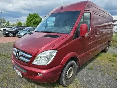 Gebraucht Mercedes Sprinter 163 PS (119 kW) 2013 Bernsteinrot metallic (metallic) Van