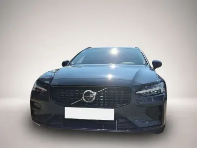 Gebraucht Volvo V60 Plus 197 PS (144 kW) 2025 Blau Kombi