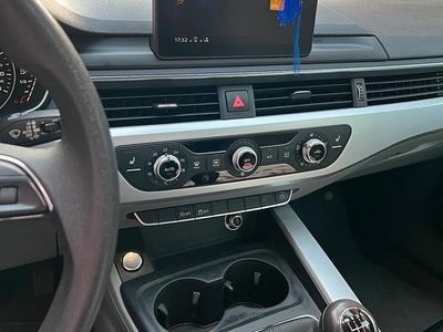 Gebraucht Audi A4 150 PS (110 kW) 2016 Schwarz Kombi