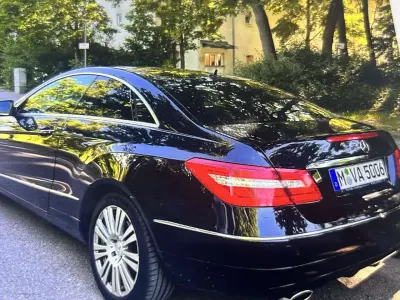 Gebraucht Mercedes E350 Elegance 292 PS (214 kW) 2009 Coupé