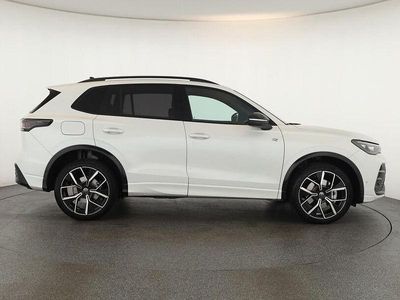 Gebraucht VW Tiguan R-line 265 PS (194 kW) 2025 Oryxweiß perlmutteffekt SUV