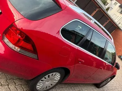 Gebraucht VW Golf VI Highline 122 PS (89 kW) 2010 Rot Kleinwagen