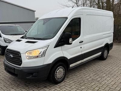 Weiß Gebraucht 2015 Ford Transit Van / Kleinbus | 7.690 € (Fairer Preis)