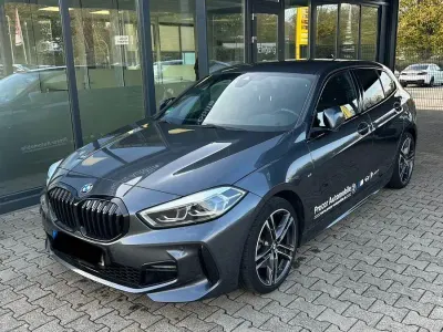 Gebraucht BMW 118 M Sport 140 PS (102 kW) 2020 Grau Kleinwagen