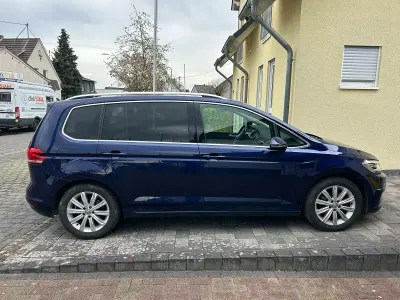 Gebraucht VW Touran Highline 190 PS (139 kW) 2016 Blau Van / Kleinbus