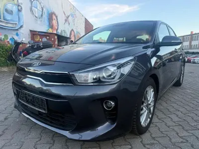 Occasion Kia Rio Spirit 99 PK (72 kW) 2017 Grijs Sedan