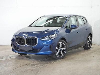 Gebraucht BMW 220 Active Tourer 170 PS (125 kW) 2025 Phytonicblau metallic Van / Kleinbus