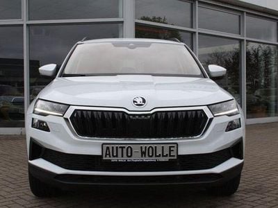 Gebraucht Skoda Karoq Tour 150 PS (110 kW) 2023 Weiß SUV