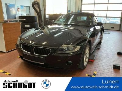 Saphirschwarz metallic Gebraucht 2005 BMW Z4 Cabrio | 9.890 € (Fairer Preis)