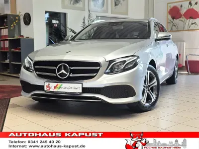 Gebraucht Mercedes E220 Avantgarde 194 PS (142 kW) 2019 Iridiumsilber  metal... Kombi