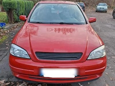 Rot Gebraucht 1998 Opel Astra Comfort Limousine | 900 € (Guter Preis)