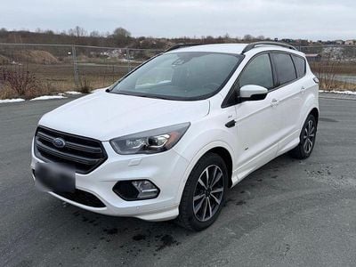 Gebraucht Ford Kuga ST-Line 179 PS (131 kW) 2016 Weiß SUV