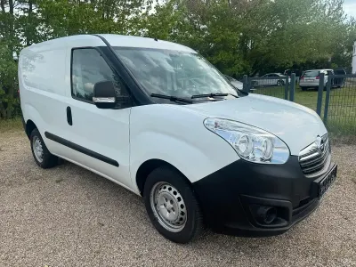 Używany Opel Combo 89 KM (65 kW) 2012 Biały Minivan