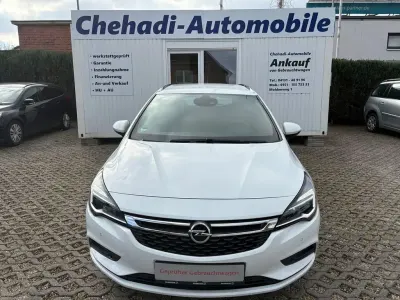 Usata Opel Astra Dynamic 125 CV (91 kW) 2017 Bianco Station wagon