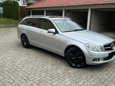 Gebraucht Mercedes C220 170 PS (125 kW) 2009 Silber Kombi