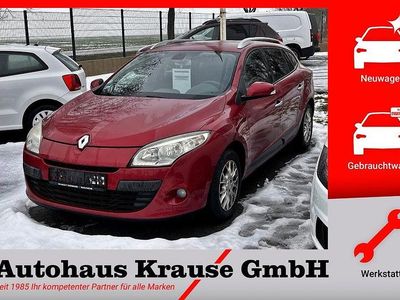 Rot Gebraucht 2010 Renault Mégane III Dynamique Limousine | 7.990 €