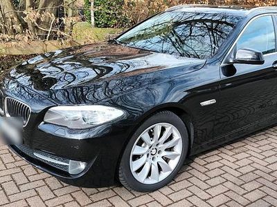 Gebraucht BMW 530 245 PS (180 kW) 2010 Schwarz Kombi