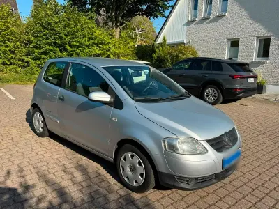 Gebraucht VW Fox Refresh 54 PS (39 kW) 2009 Silber Kleinwagen