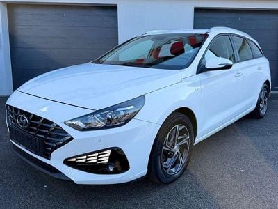 Gebraucht Hyundai i30 Trend 136 PS (100 kW) 2021 Weiß Kombi