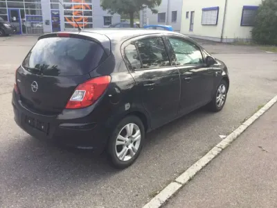 Gebraucht Opel Corsa Edition 87 PS (63 kW) 2010 Saphirschwarz mineraleffekt Kleinwagen