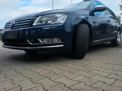 Gebraucht VW Passat 150 PS (110 kW) 2012 Blau Kombi