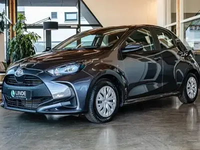 Gebraucht Toyota Yaris Comfort 72 PS (52 kW) 2024 Grey metallic Kleinwagen