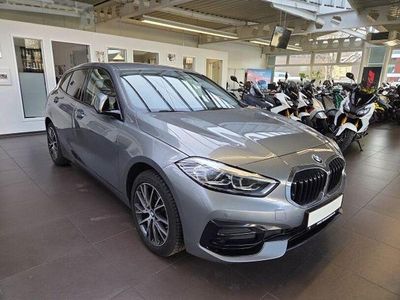 Gebraucht BMW 118 Sport Line 136 PS (100 kW) 2023 Skyscraper grau metallic Kleinwagen