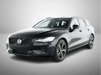 Usata Volvo V60 Ultra 310 CV (228 kW) 2025 Nero Station wagon
