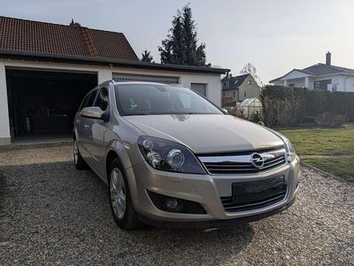 Gebraucht Opel Astra 116 PS (85 kW) 2007 Grau Kombi