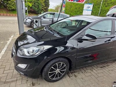 Usata Hyundai i30 Style 110 CV (80 kW) 2015 Nero Coupé