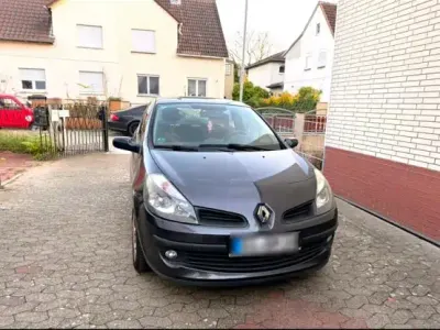 Gebraucht Renault Clio III 75 PS (55 kW) 2007 Grau Kleinwagen