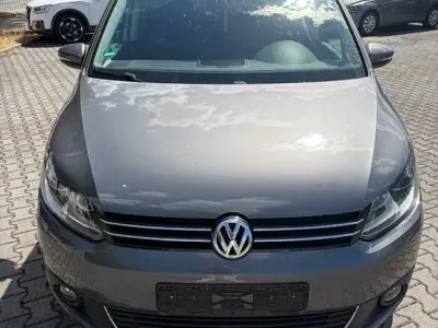 Gebraucht VW Touran 140 PS (102 kW) 2011 Grau Van / Kleinbus