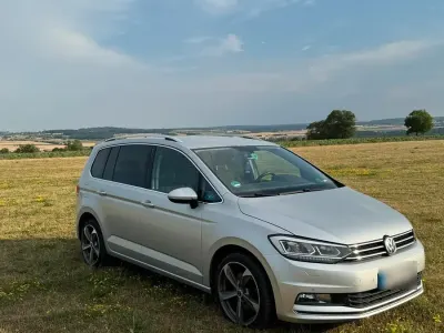Gebraucht VW Touran 160 PS (117 kW) 2016 Silber Van / Kleinbus