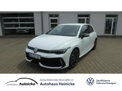 Gebraucht VW Golf VIII R 333 PS (244 kW) 2025 Weiß Limousine