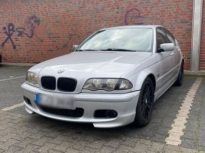 BMW 325