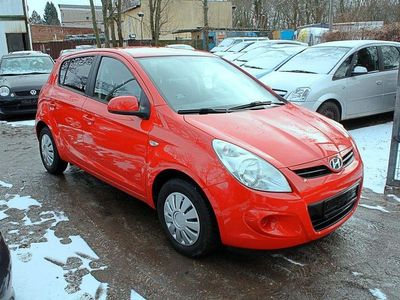 Gebraucht Hyundai i20 Edition 77 PS (56 kW) 2011 Rot Kleinwagen