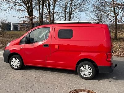Gebraucht Nissan NV200 90 PS (66 kW) 2019 Rot Van / Kleinbus
