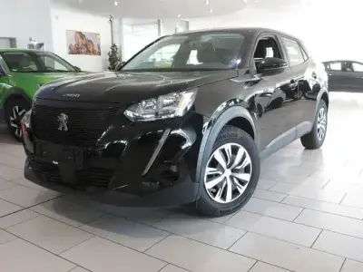 Gebraucht Peugeot 2008 Active 101 PS (74 kW) 2021 Lackierung schwarz perla nera/ty SUV