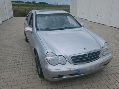 Mercedes C180