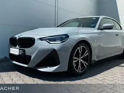 Gebraucht BMW 220 M Sport 184 PS (135 kW) 2023 M brooklyn grau metallic Coupé