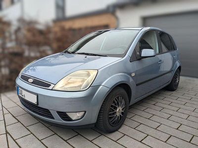 Gebraucht Ford Fiesta 80 PS (58 kW) 2005 Blau Kleinwagen