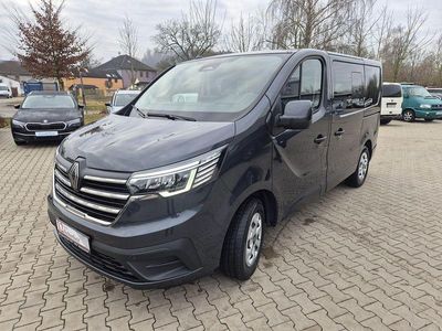 Grau Gebraucht 2024 Renault Trafic Evolution Van / Kleinbus | 31.490 € (Fairer Preis)