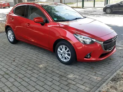 Gebraucht Mazda 2 105 PS (77 kW) 2016 Rot Limousine