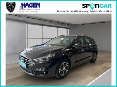 Gebraucht Hyundai i30 Select 120 PS (88 kW) 2021 Schwarz Kombi