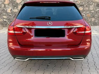 Gebraucht Mercedes C200 184 PS (135 kW) 2017 Rot Kombi