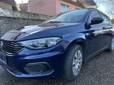 Gebraucht Fiat Tipo Easy 120 PS (88 kW) 2017 Blau Kombi