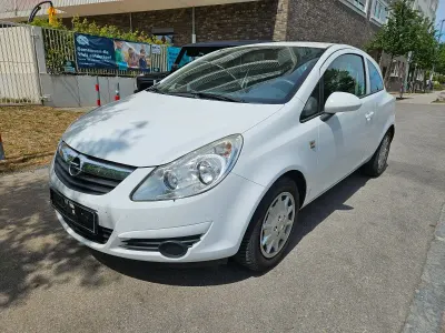 Używany Opel Corsa 80 KM (58 kW) 2009 Biały Hatchback