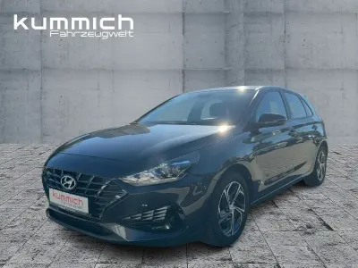 Gebraucht Hyundai i30 Edition 30 120 PS (88 kW) 2022 Grau Limousine